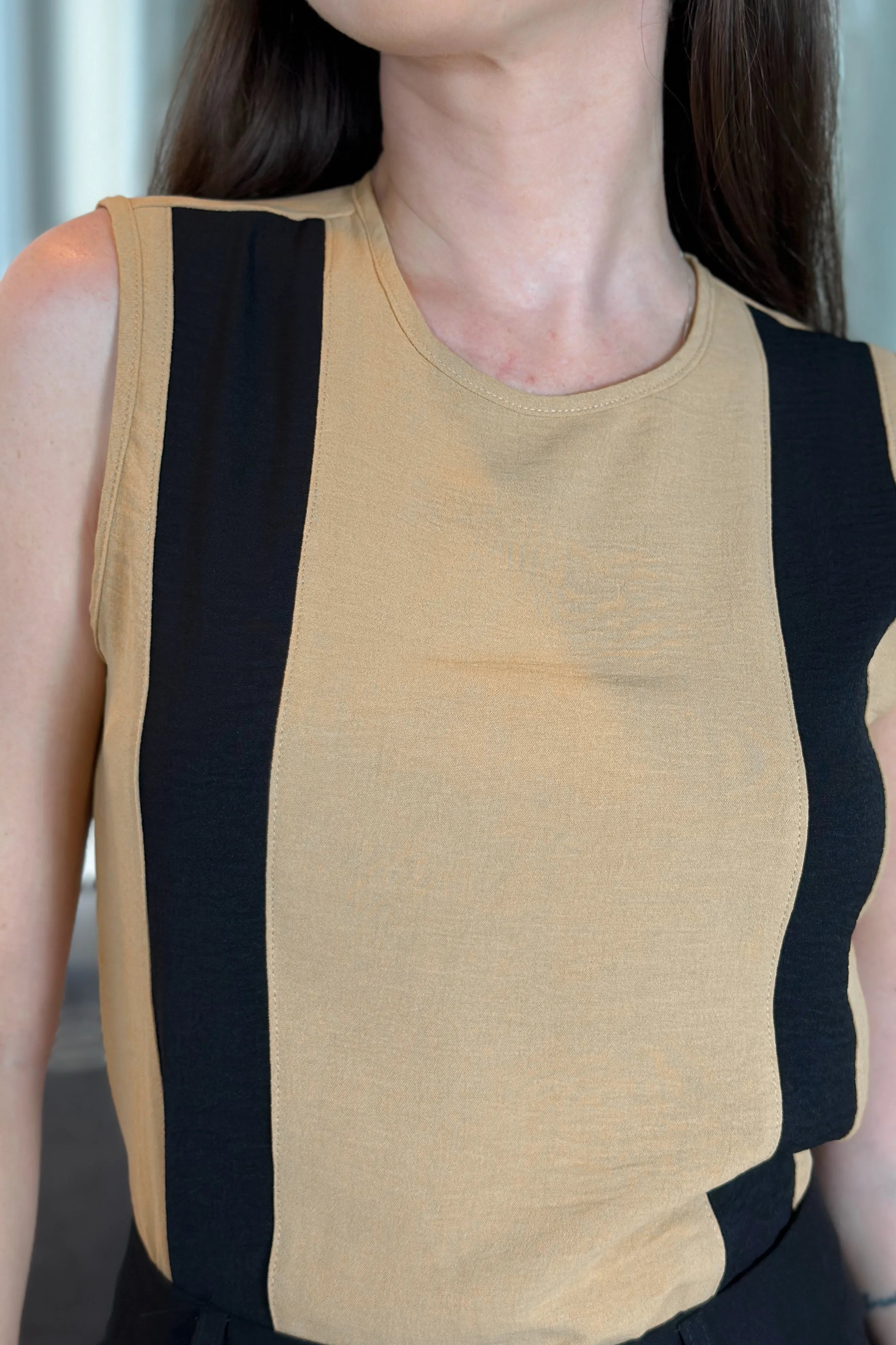 Blusa Regata Air Flow Detalhe Faixa Alice Bege
