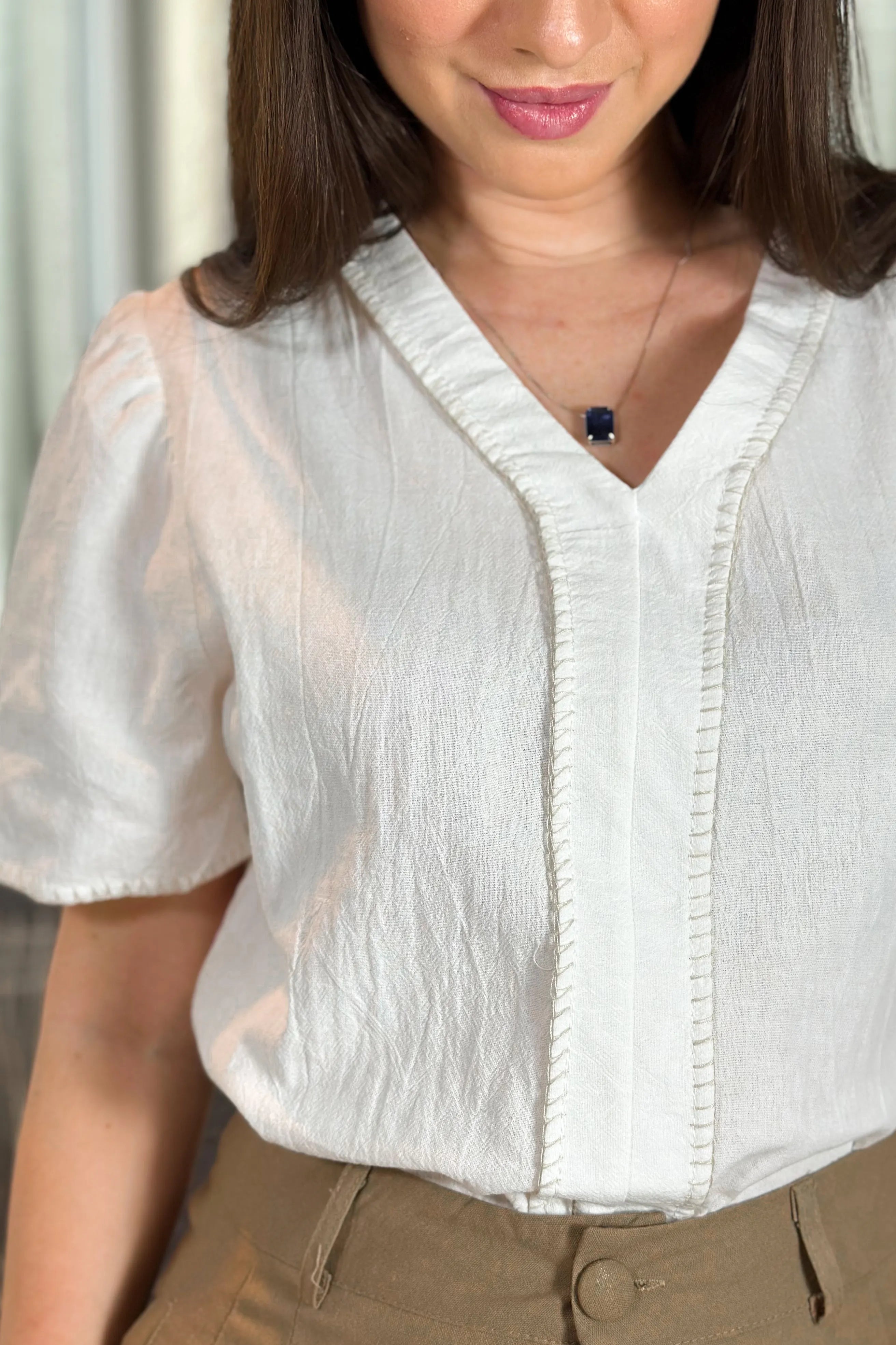 Blusa Manga Curta Cotton Premium Decote "V" Fabiana Branca