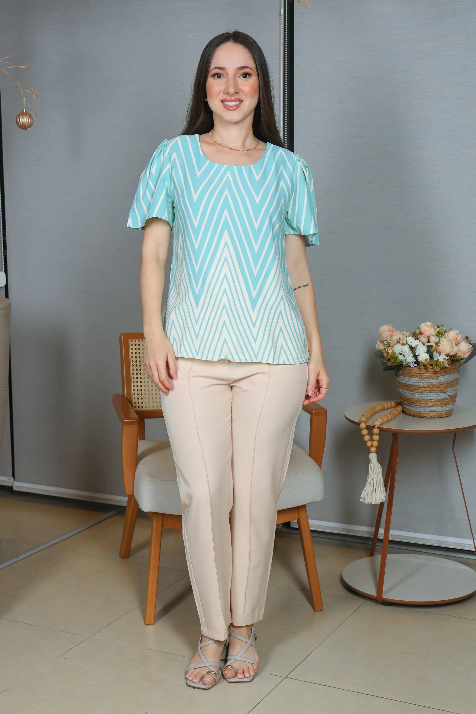 Blusa Manga Curta Crepe Classic Estampa Chevron Claudia Ciano