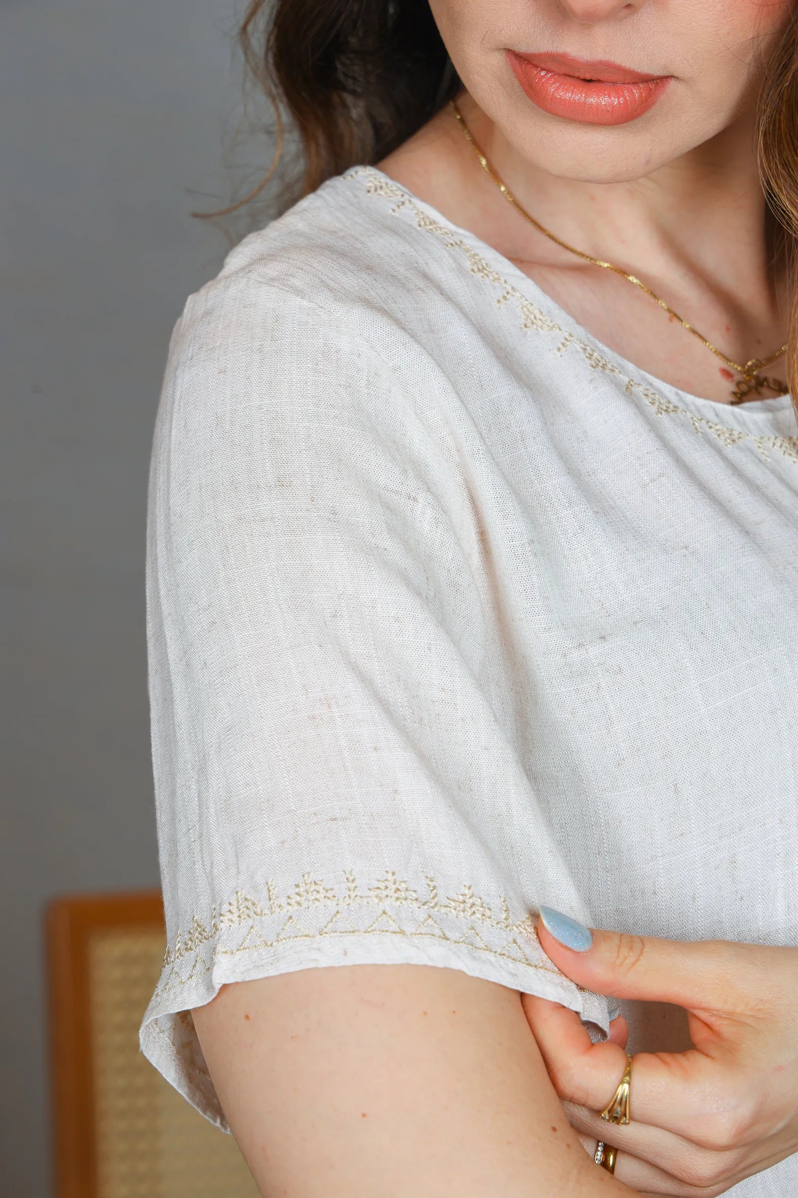 Blusa Manga Curta Viscose Detalhe Bordado Tereza Creme