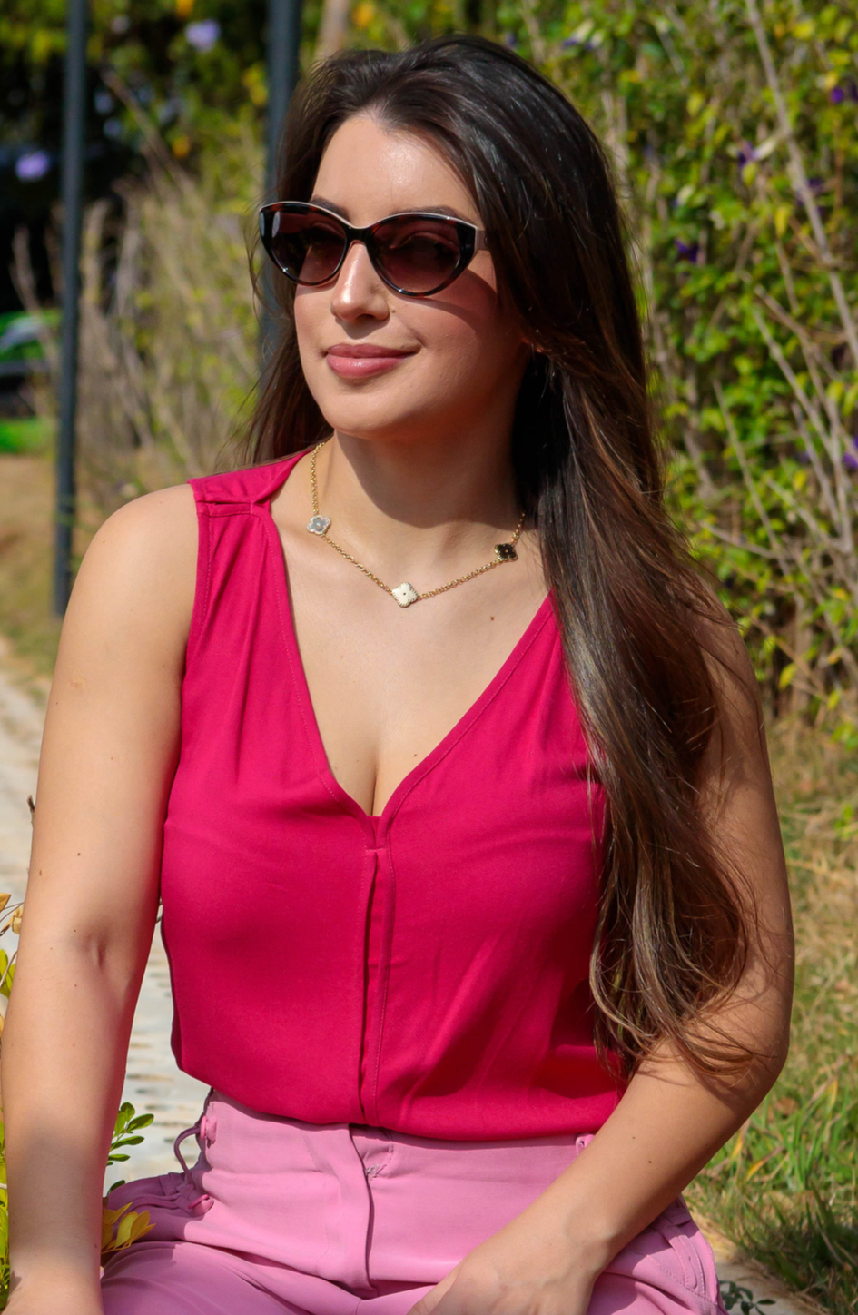 Blusa Regata Decote "V" Beatriz Pink