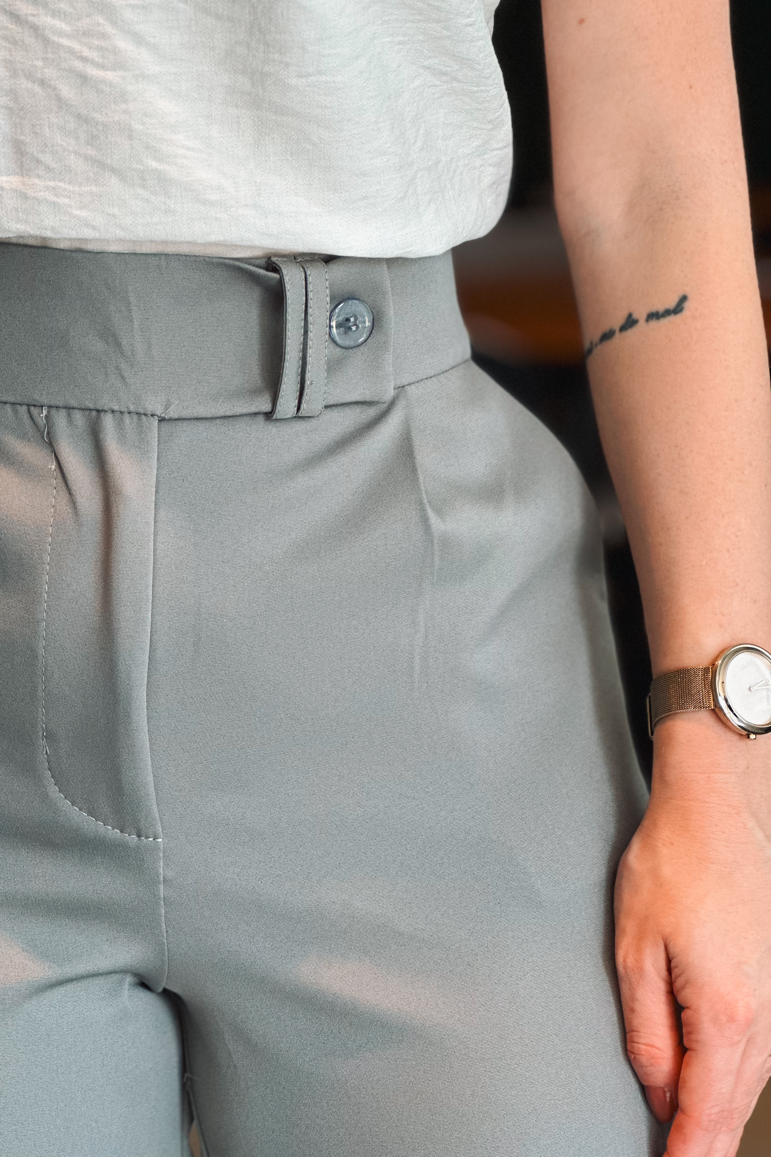 Calça Pantalona Alfaiataria Mariane Cinza