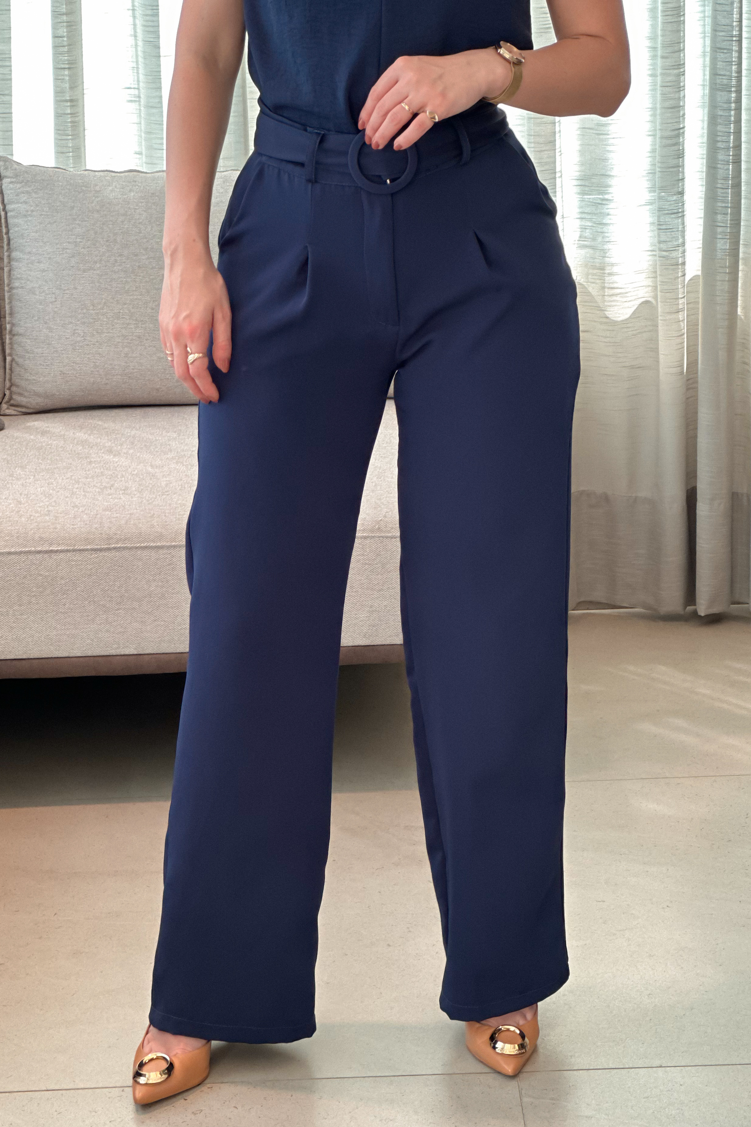Calça Corte Reto Detalhe Cinto Priscila Azul Marinho - imporium