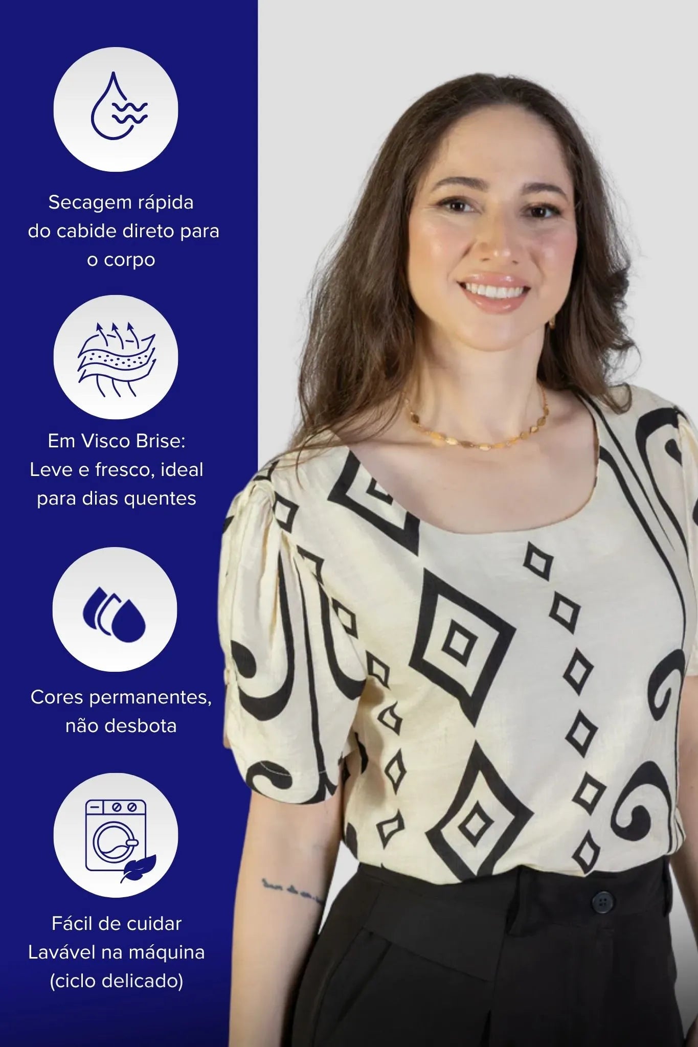 Blusa Manga Curta Detalhe Botão Vânia Estampada Preta