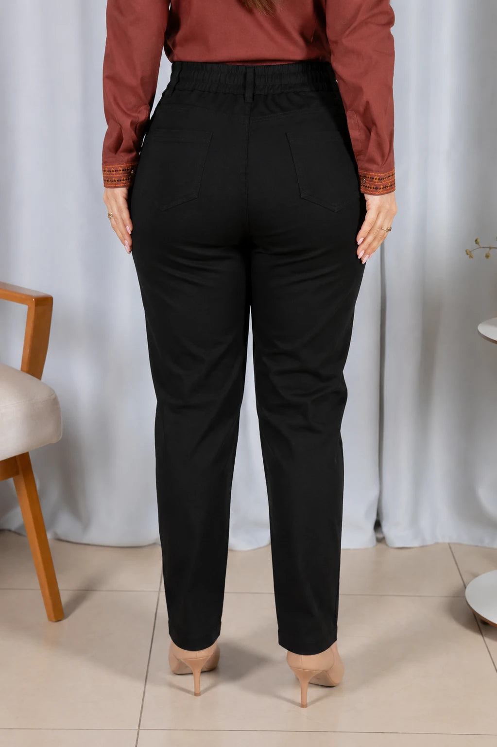 Calça Sarja Macia Corte Reto Analice Preta