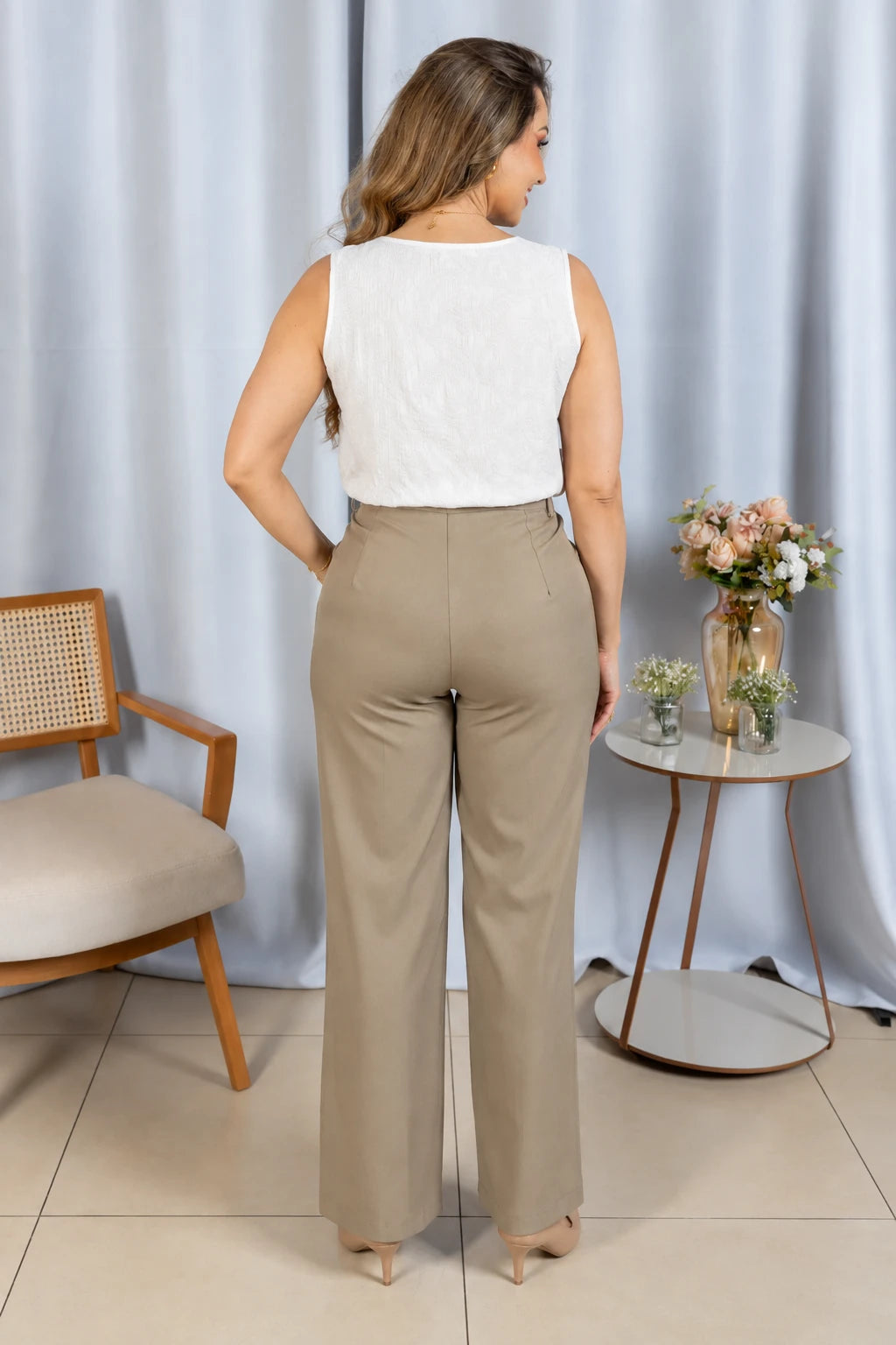 Blusa Regata Em Cambraia Texturizada Ângela Branca