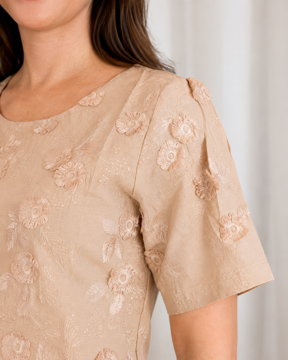 Blusa Laise Delicada Amara Bege - foto 4