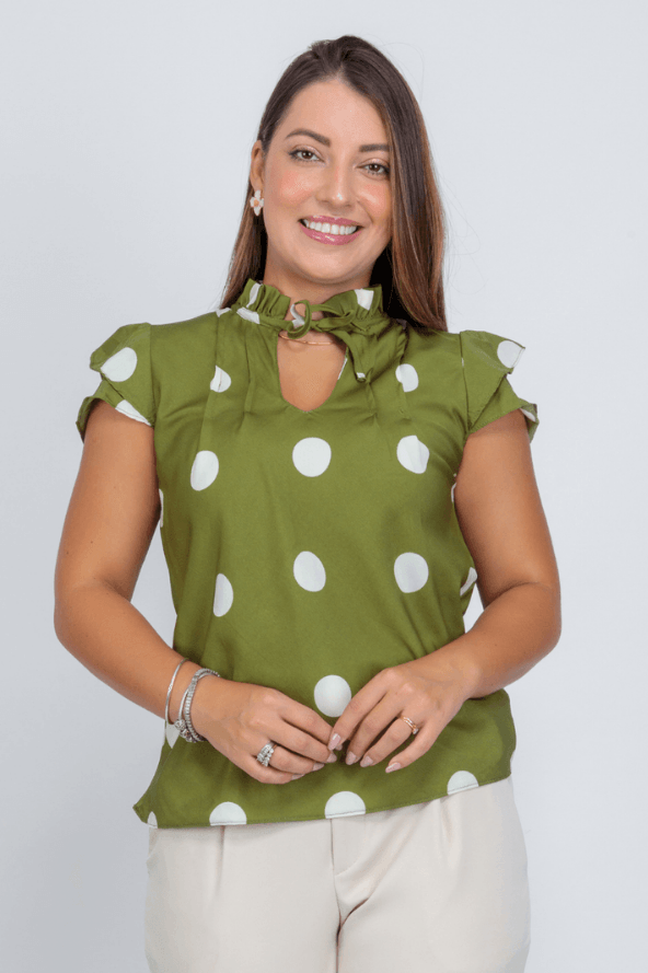 Blusa Manga Curta Detalhe Laço Karina Estampada Verde Com Poá Branco - imporium