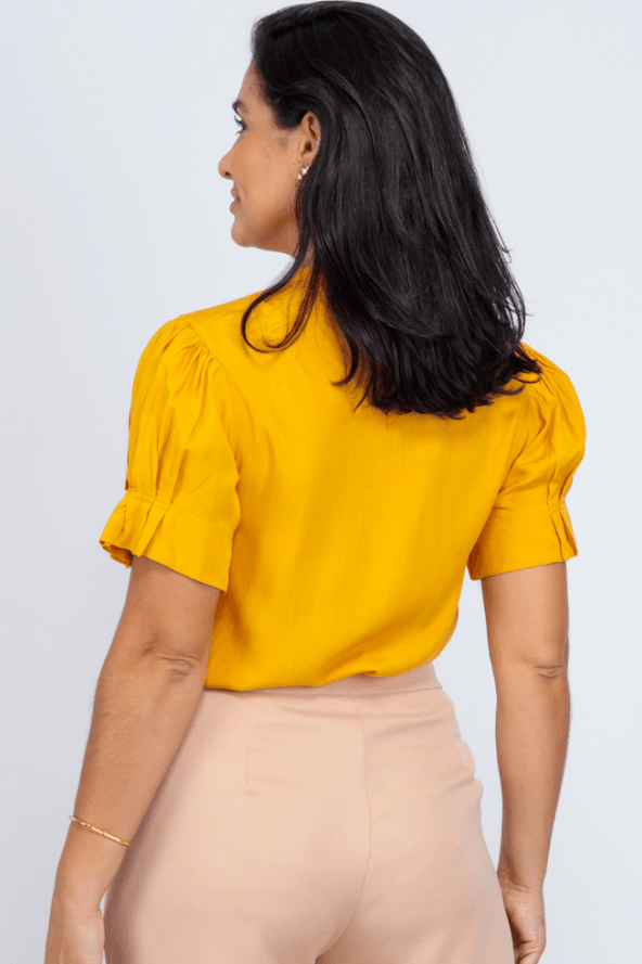 Blusa Manga Curta Plissada Viscose Juliana Mostarda - imporium