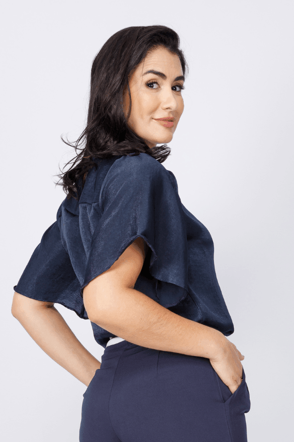 Blusa Pregas Colo Manga Flutuante Erica Azul Marinho - imporium