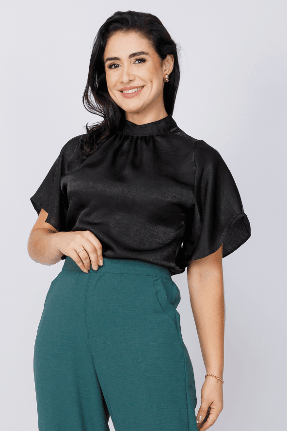 Blusa Pregas Colo Manga Flutuante Erica Preta - imporium