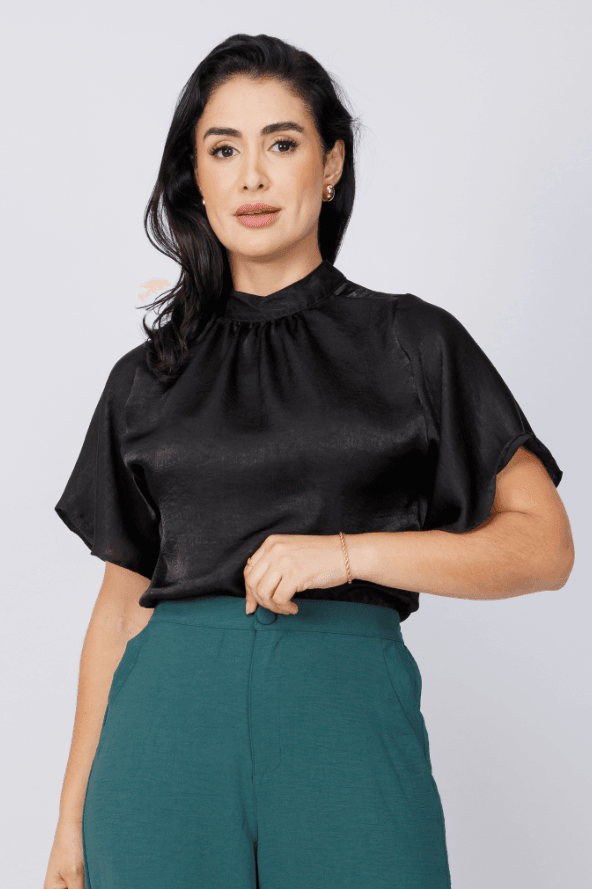 Blusa Pregas Colo Manga Flutuante Erica Preta - imporium