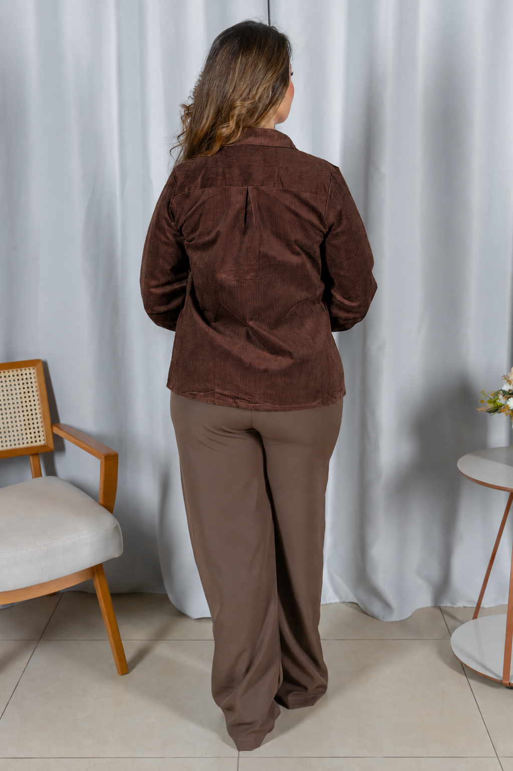 Camisa Cotelê Confortável Rafaela Marrom - variação adicional