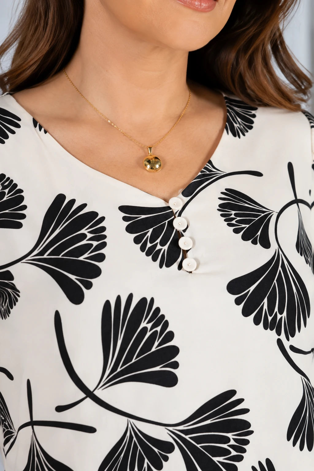 Blusa Crepe Classic que Não Amassa Cassandra Preta