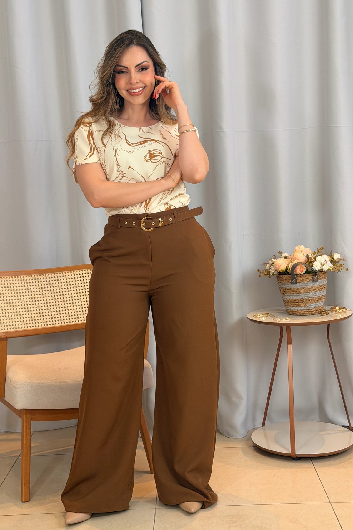 Conjunto Jade Bege + Calça Cinthia Marrom Escuro - foto 1 recortada 2:3