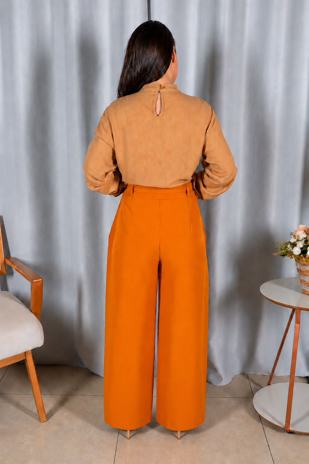 Calça Pantalona que Alonga a Silhueta Luiza Mostarda