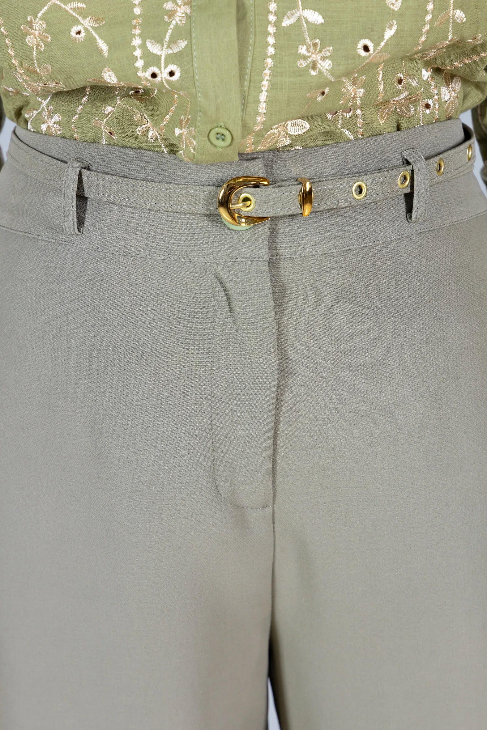 Calça Pantalona que Alonga a Silhueta Luiza Verde