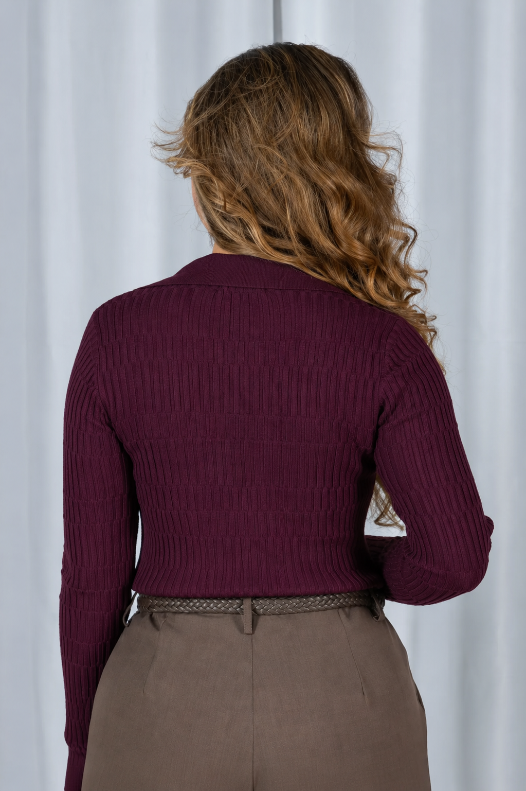 Tricot Modal Leve Decote V Stella Marsala