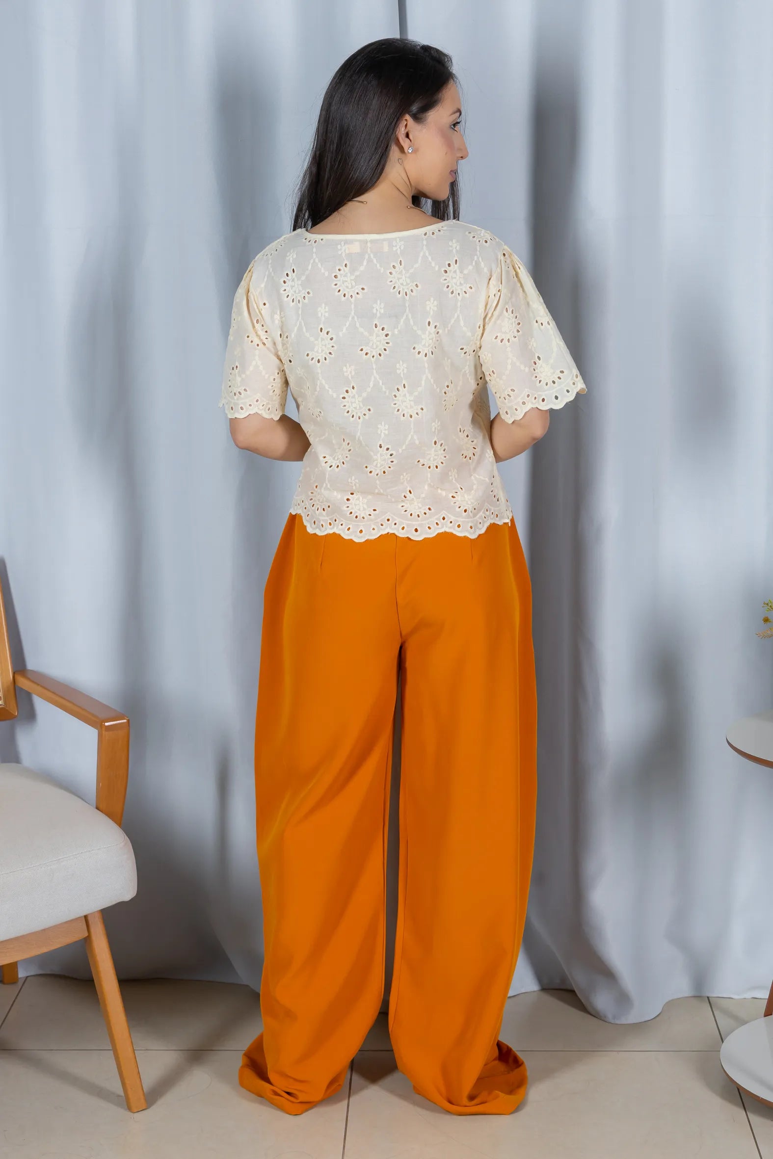 Blusa em Laise Fresca e Delicada Julia Creme
