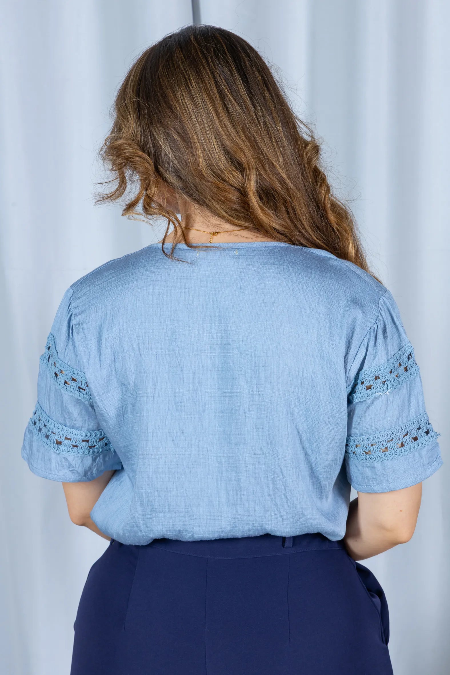 Blusa Cotton Air Decote "V" Lívia Azul