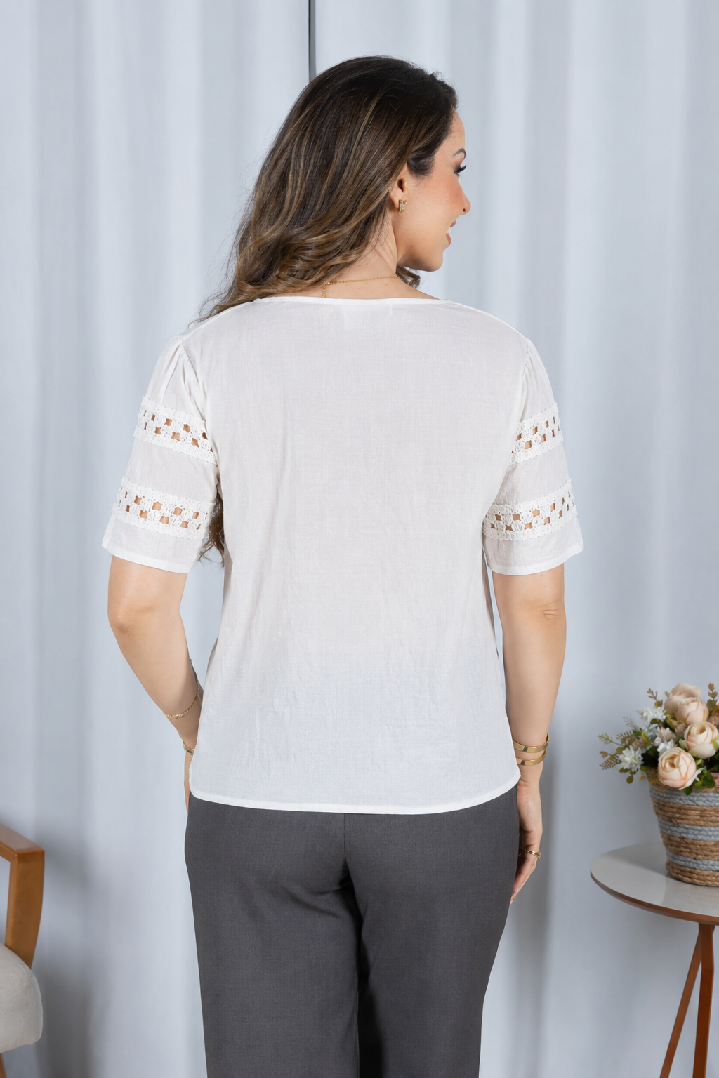 Blusa Cotton Air Decote "V" Lívia Branca