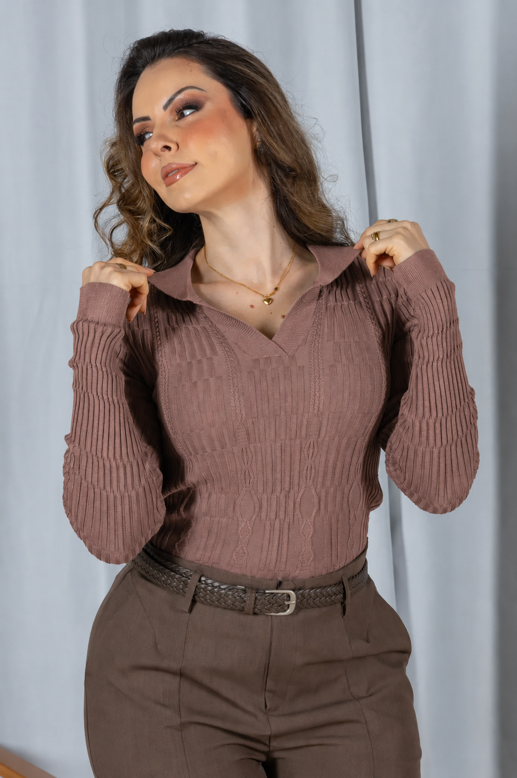Tricot Modal Leve Decote V Stella Areia