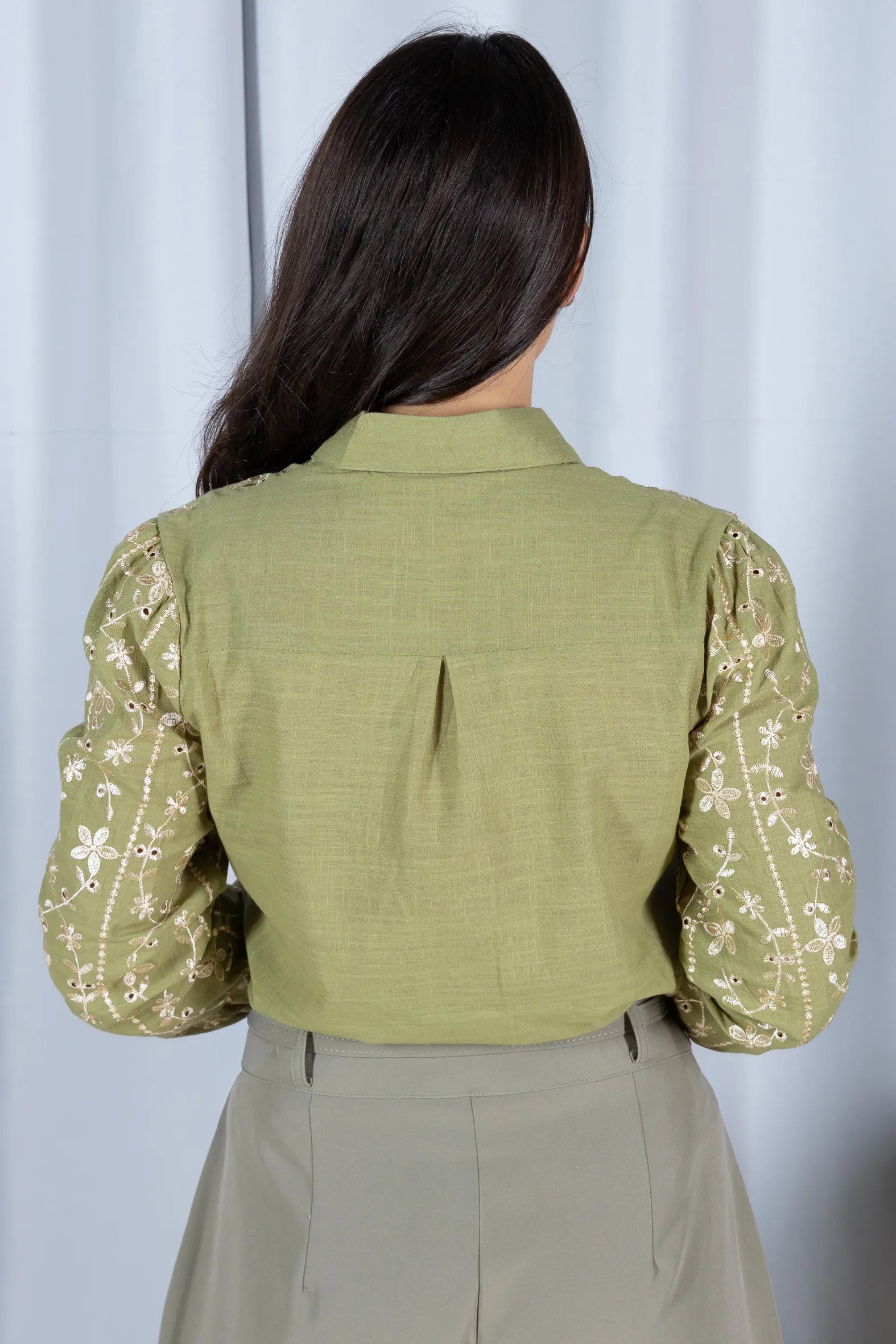 Camisa Laise Atemporal Maitê Verde