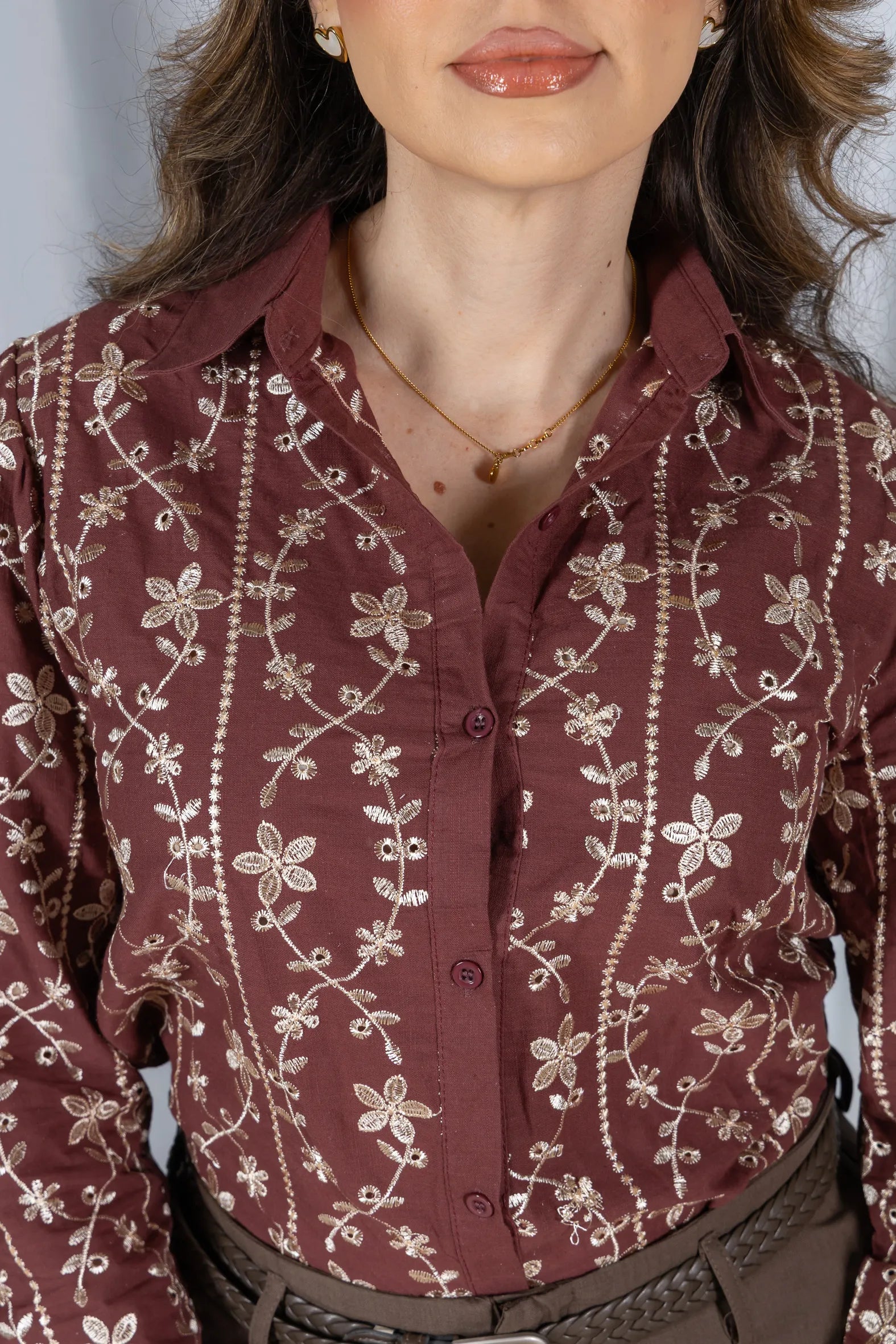 Camisa Laise Atemporal Maitê Marsala