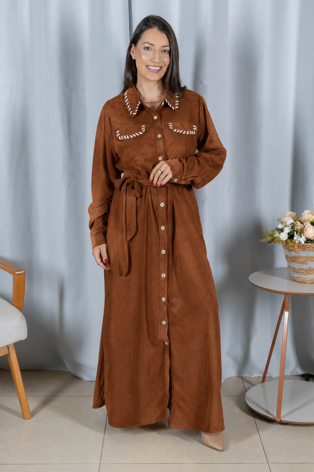 Chemise Suede Pesponto Sofisticado Luna Caramelo - costas