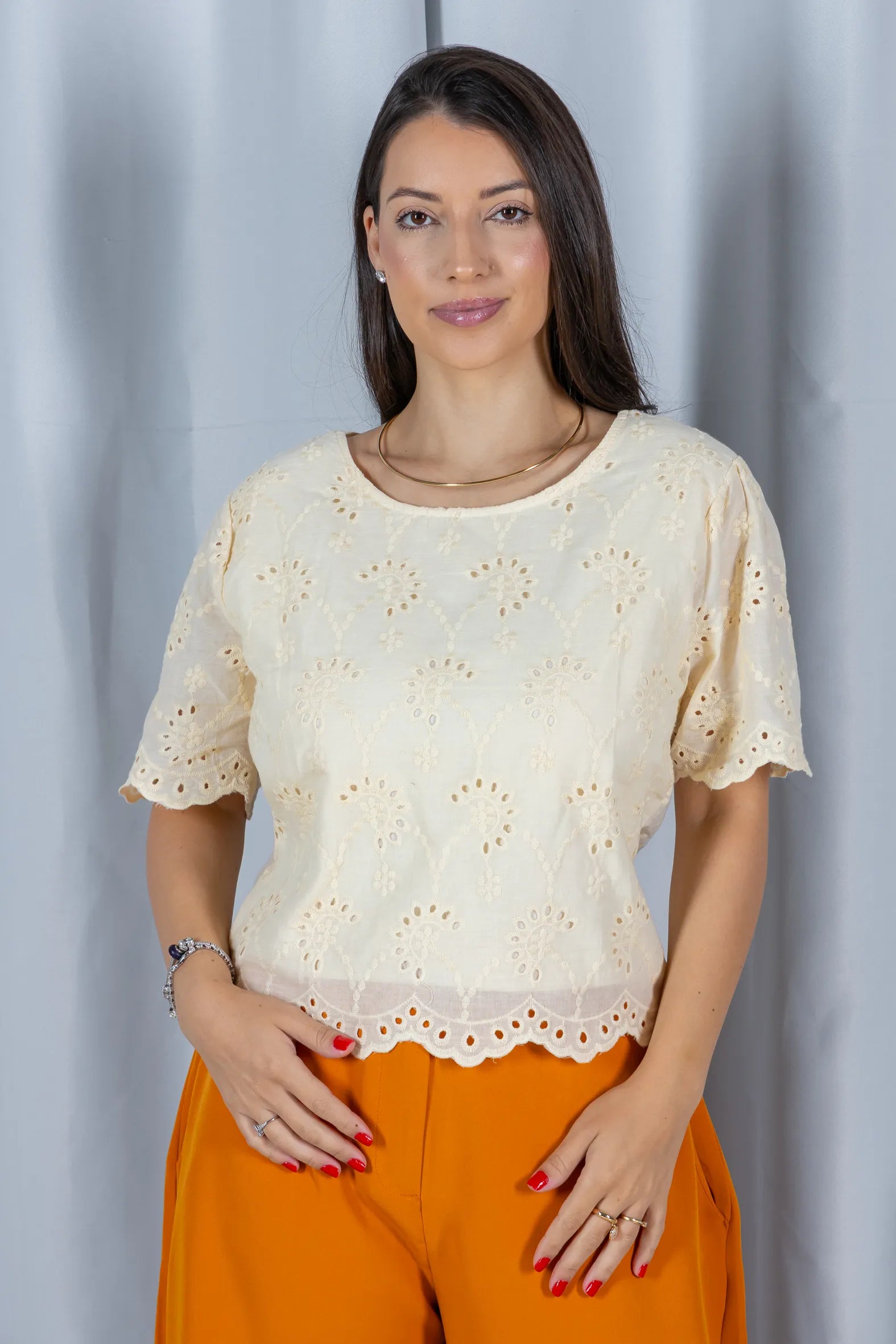 Blusa em Laise Fresca e Delicada Julia Creme