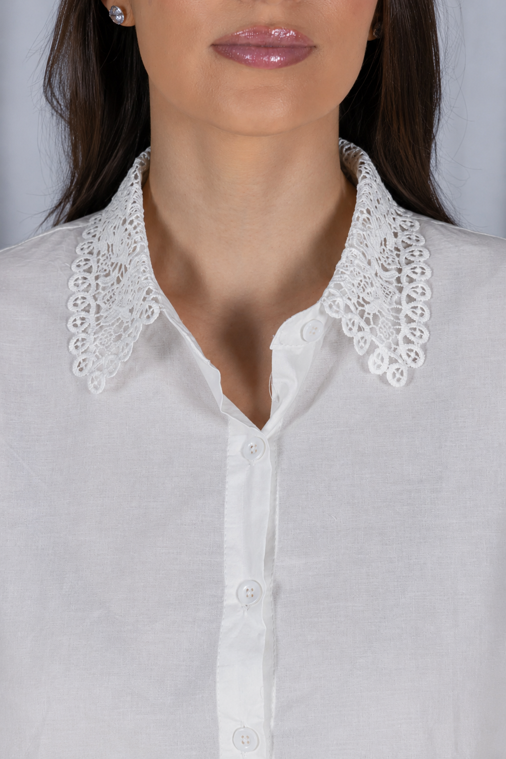 Camisa em Laise com Detalhes em Renda Marina Branca