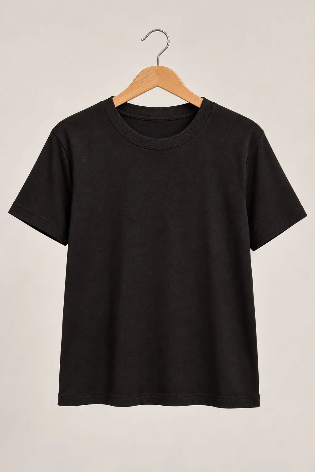 Blusa Manga Curta em Malha Knit Lorena Preta — lorena preta b (2).webp