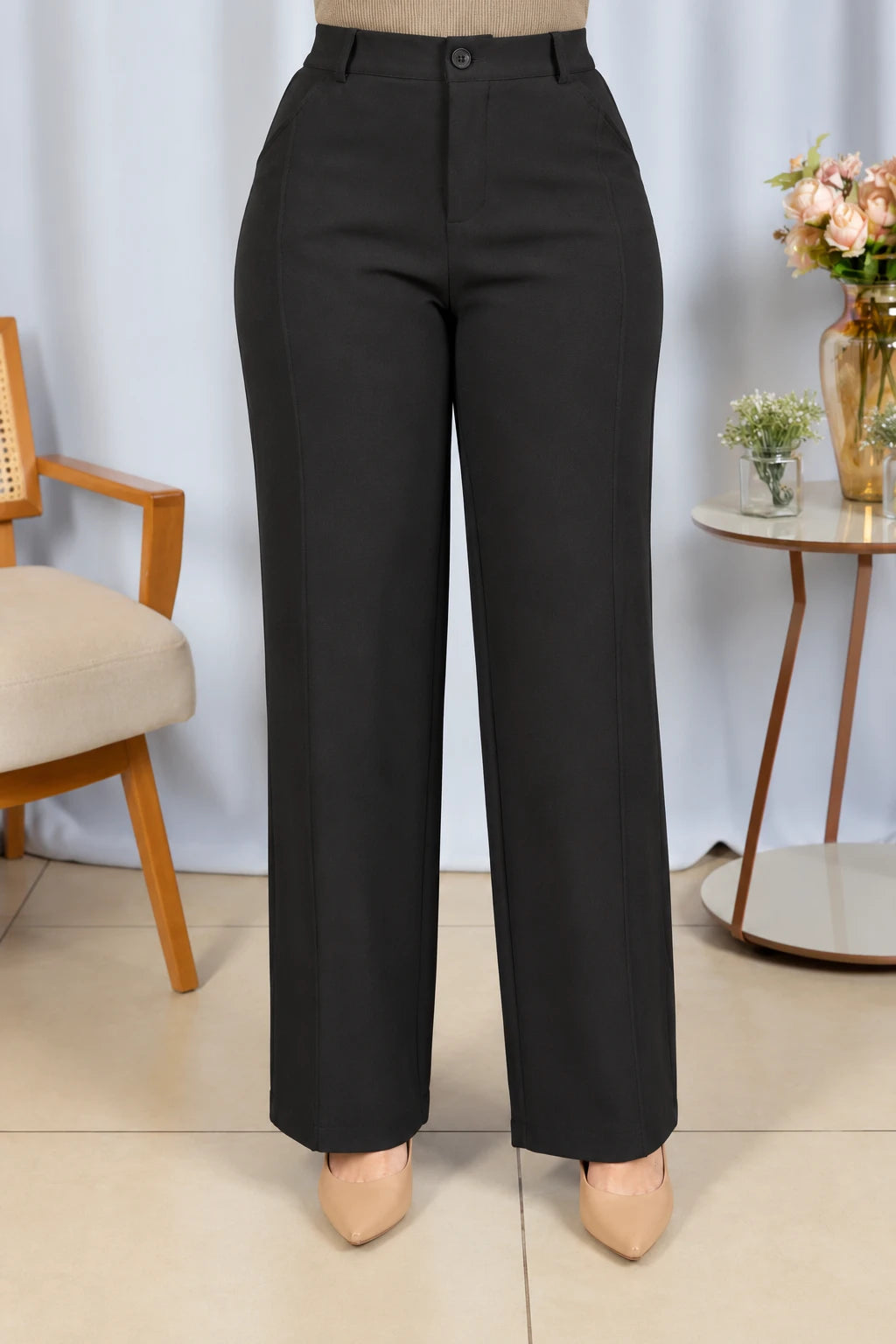 Calça Alfaiataria Corte Reto Friso Joyce Preta