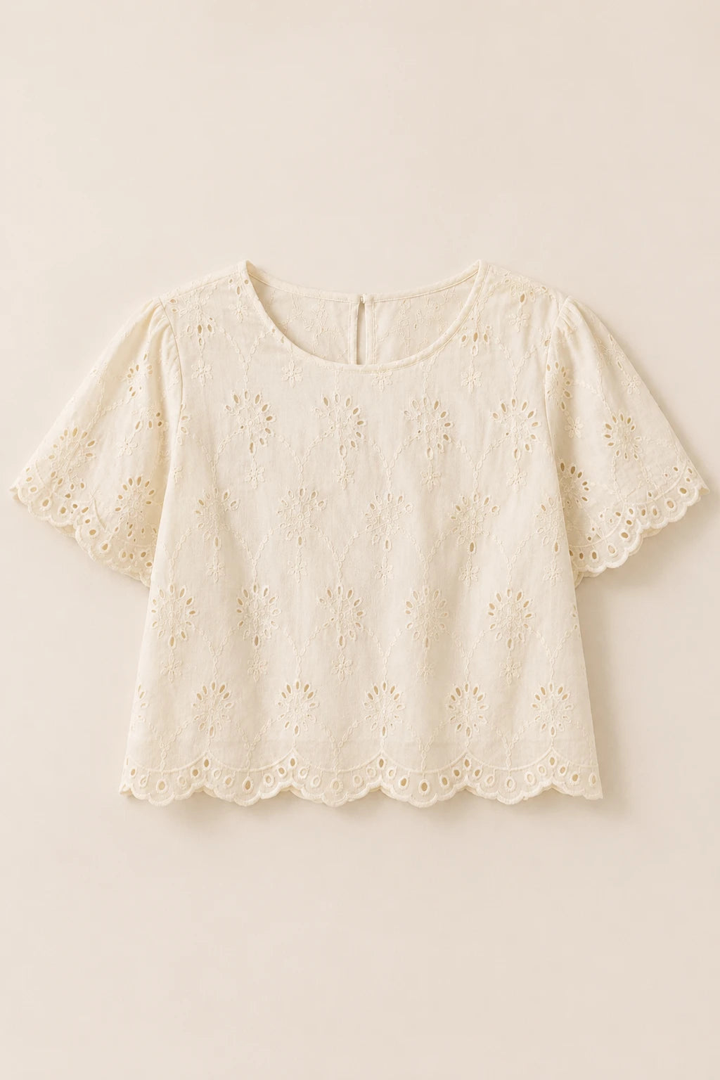 Blusa em Laise Fresca e Delicada Julia Creme