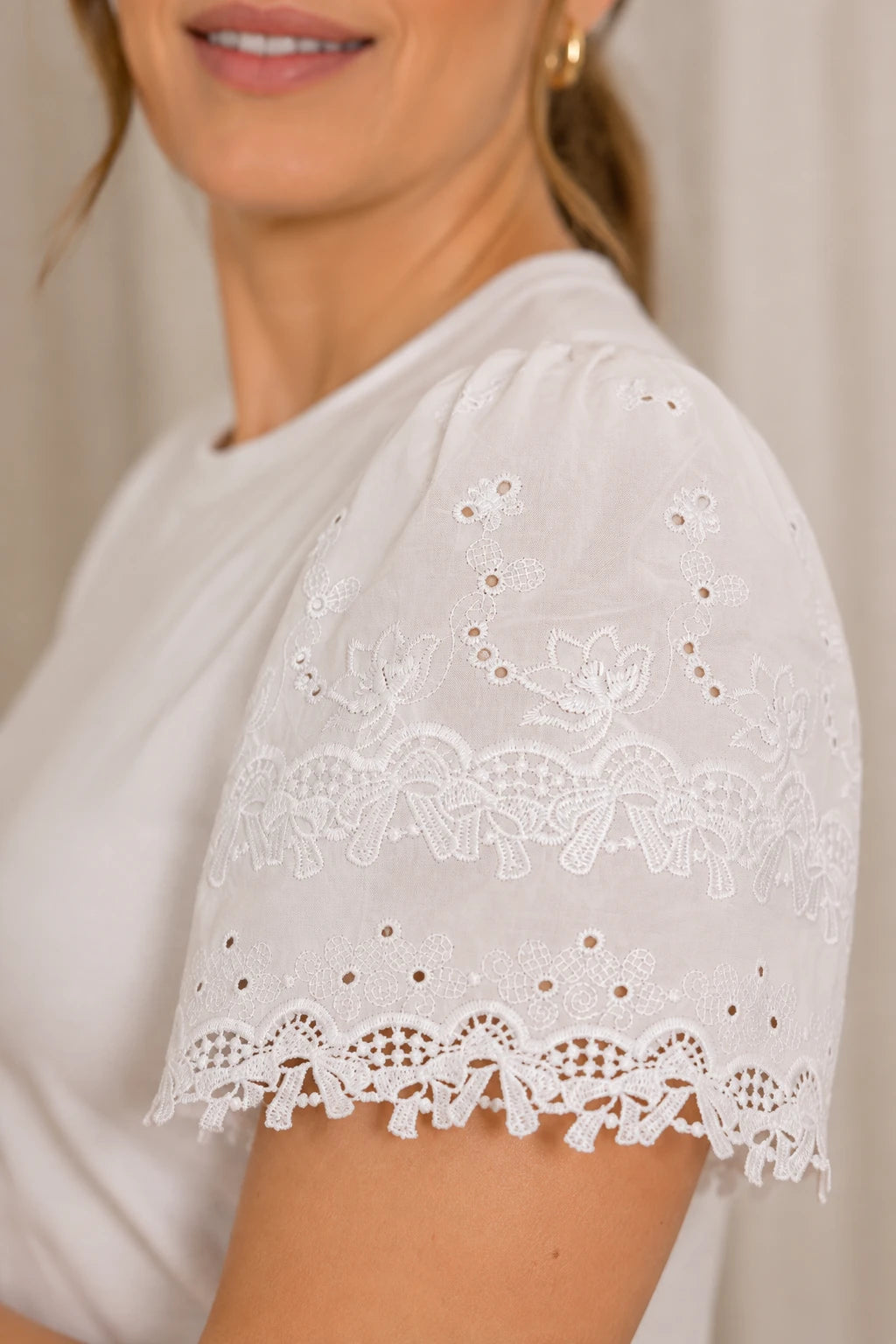 Blusa Cotton Lycra com Manga Delicada Leia Branca