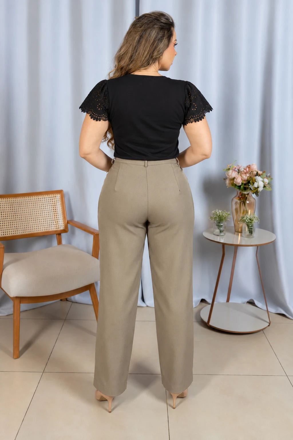Blusa Cotton Lycra com Manga em Laise Delicado Lisandra Preta