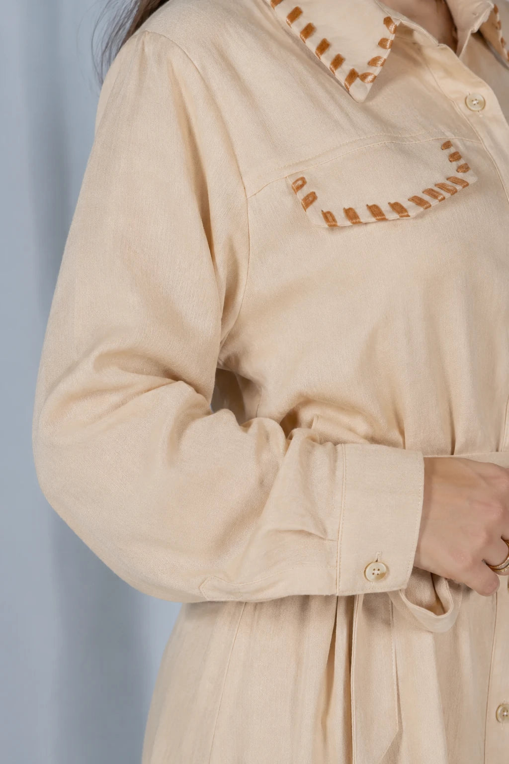 Chemise Suede Pesponto Sofisticado Luna Creme
