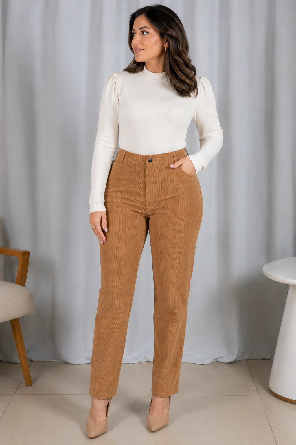 Calça Cotelê Corte Reto Lupita Caramelo