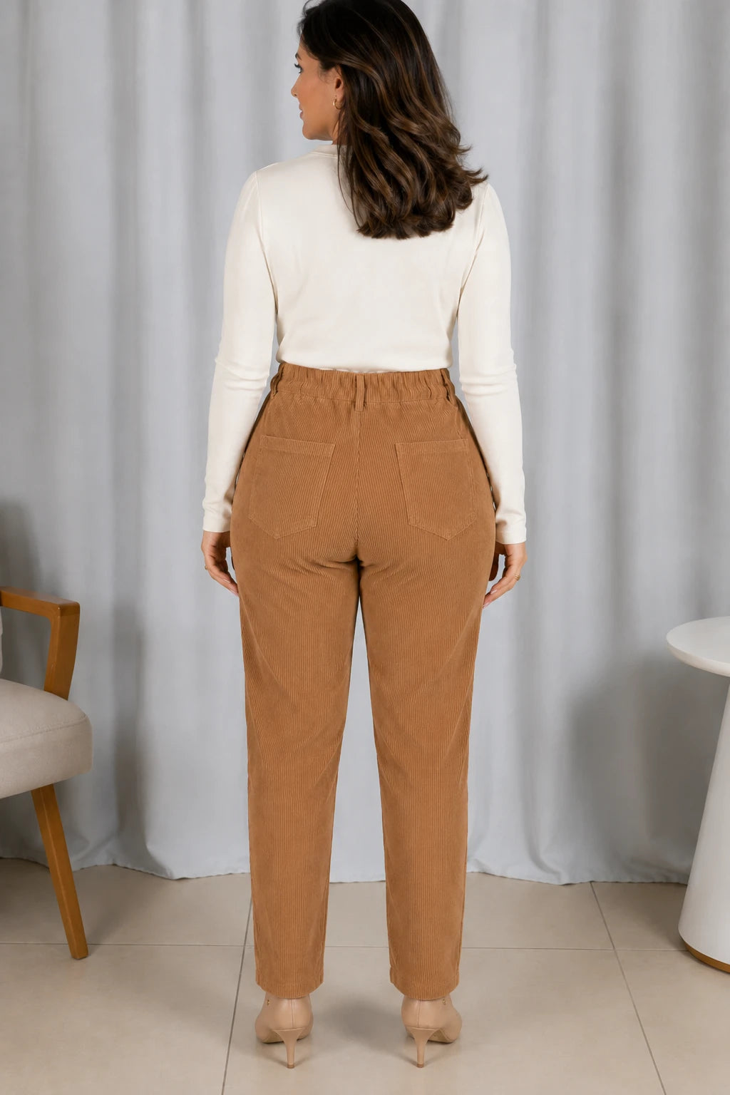 Calça Cotelê Corte Reto Lupita Caramelo