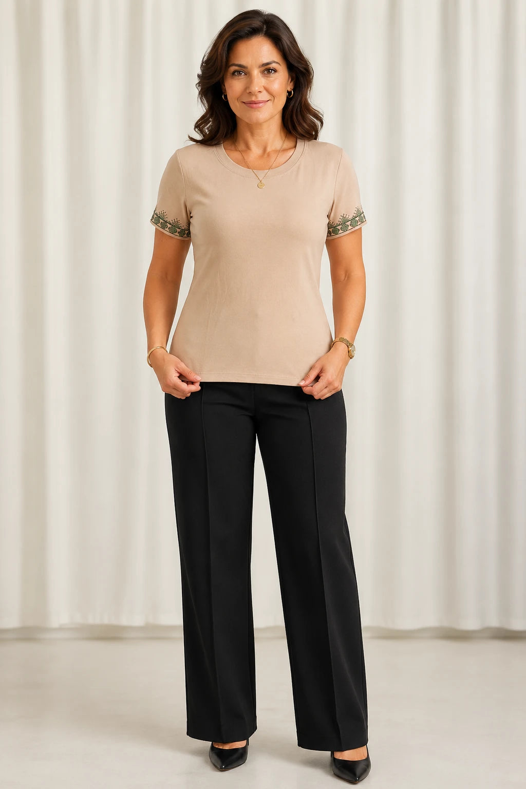 Blusa Cotton Lycra com Bordado Delicado Mariana Bege
