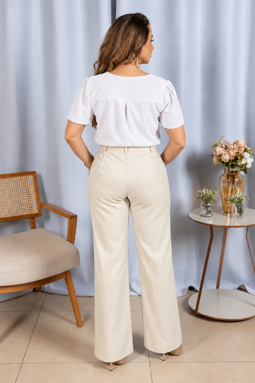 Blusa Em Crepe Classic Detalhe Botão Natani Branca
