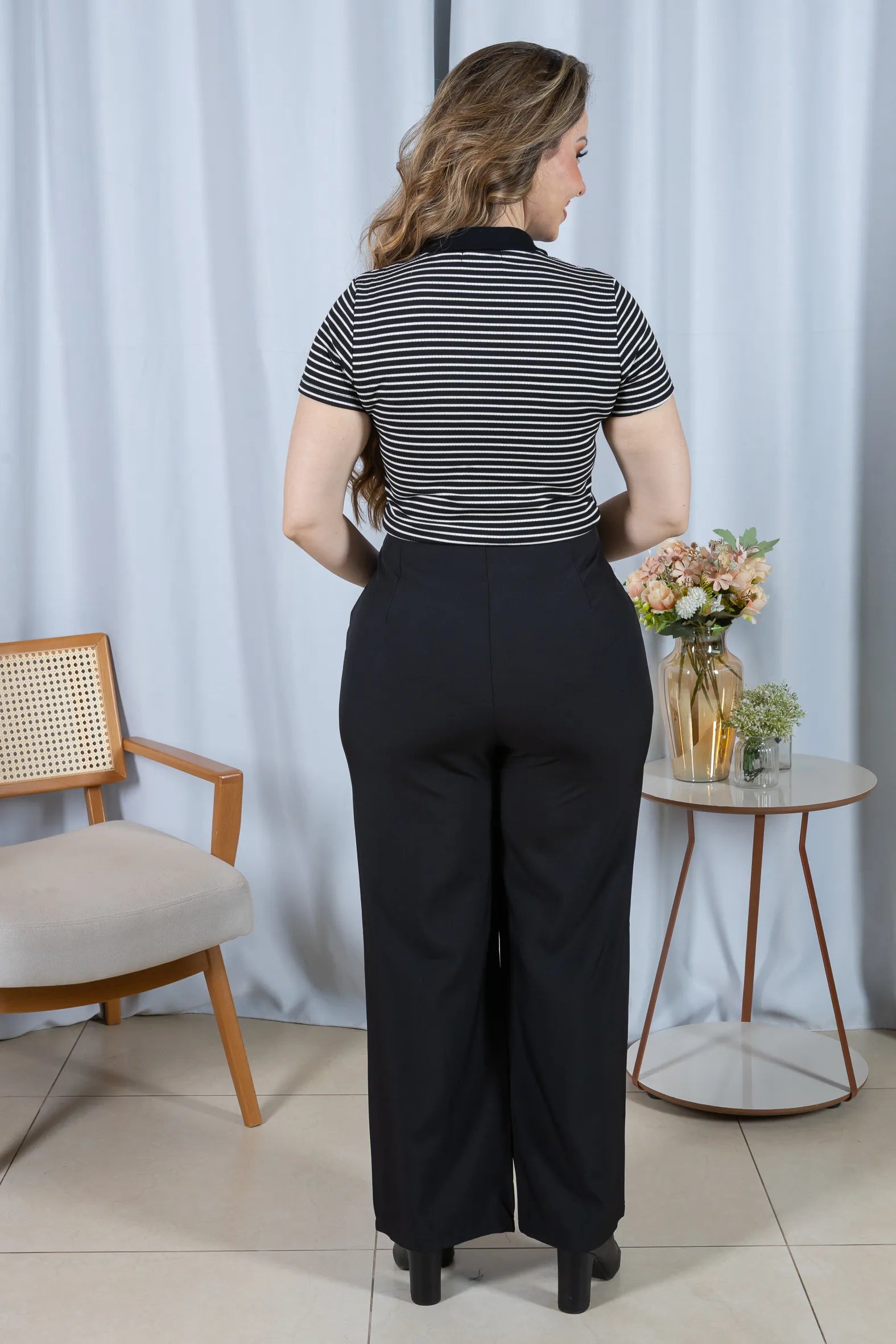 Calça Corte Reto Cós Alto Luciana Preta