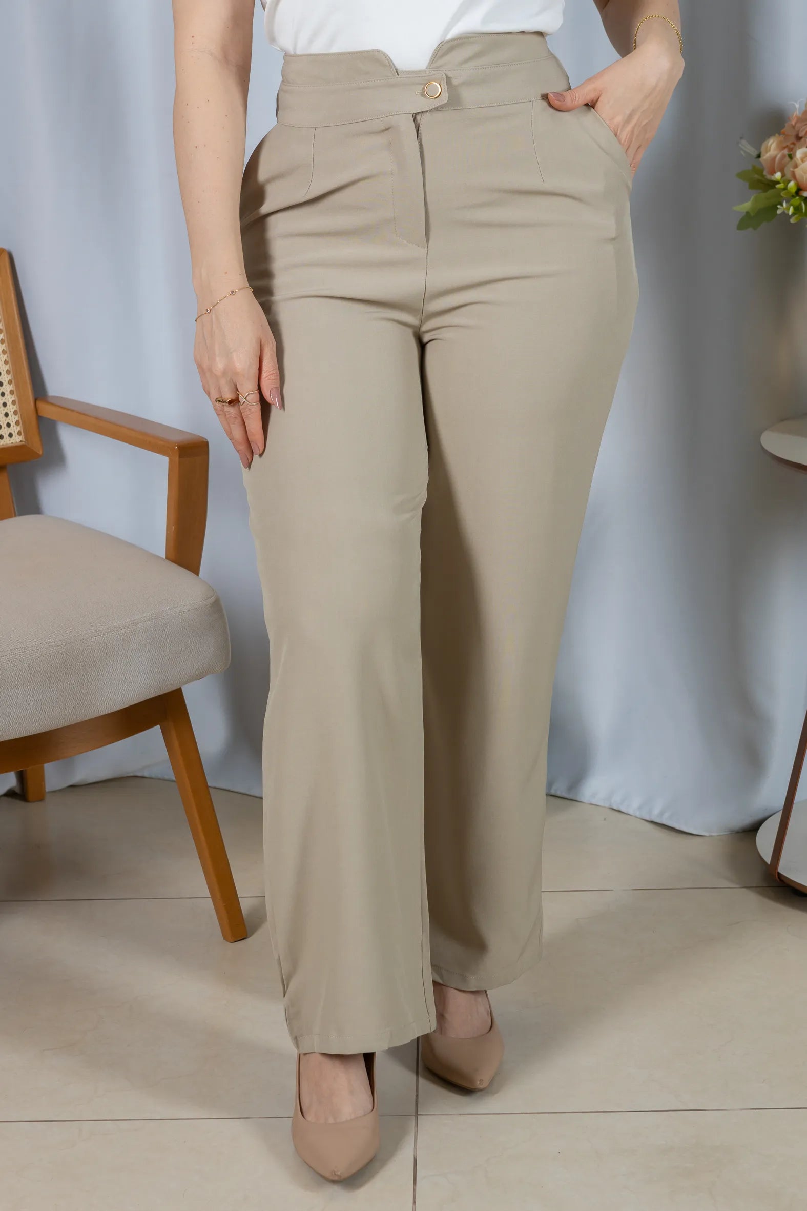 Calça Corte Reto Cós Alto Luciana Caqui