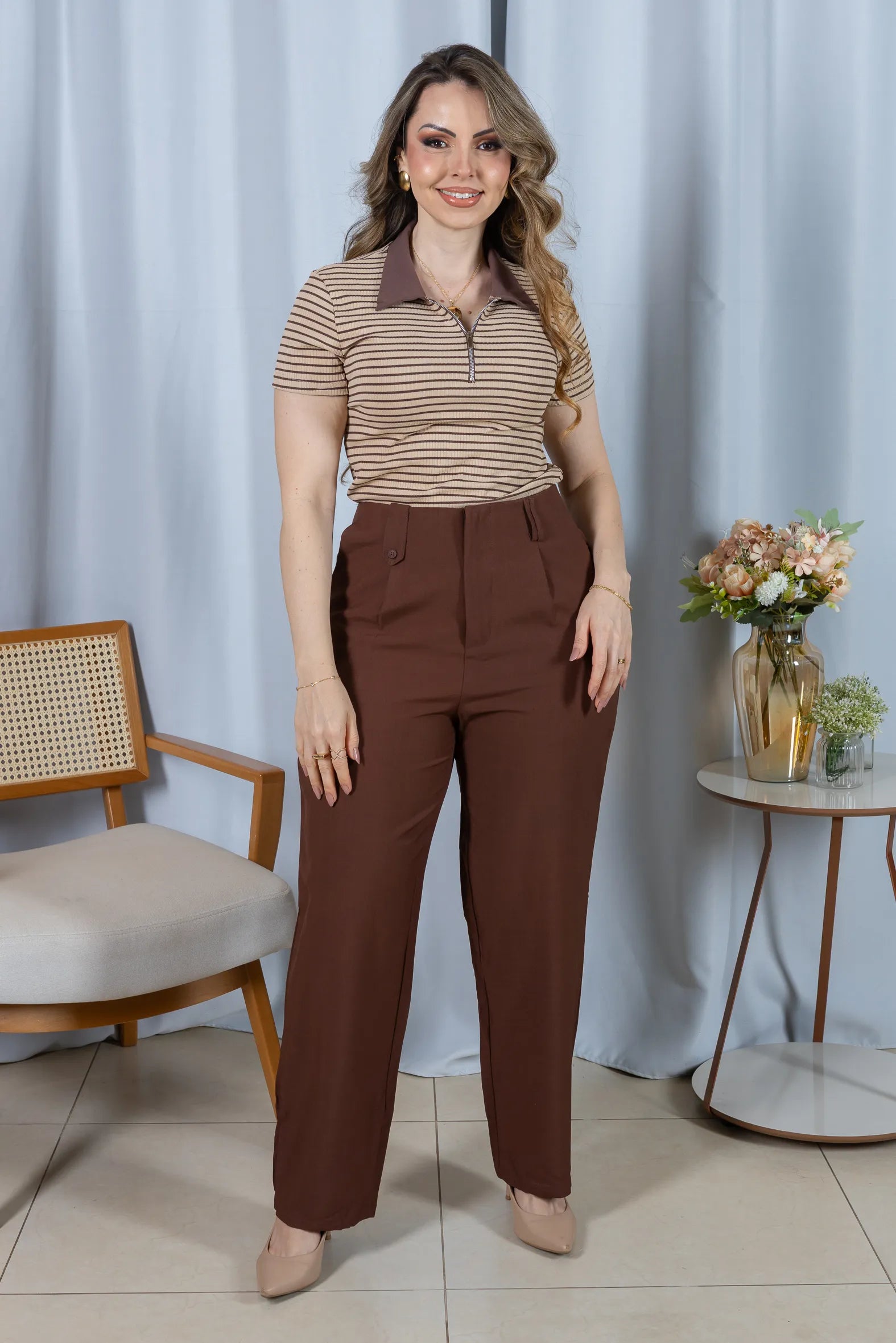 Blusa Modal Listrada com Gola Camisa Melinda Marrom