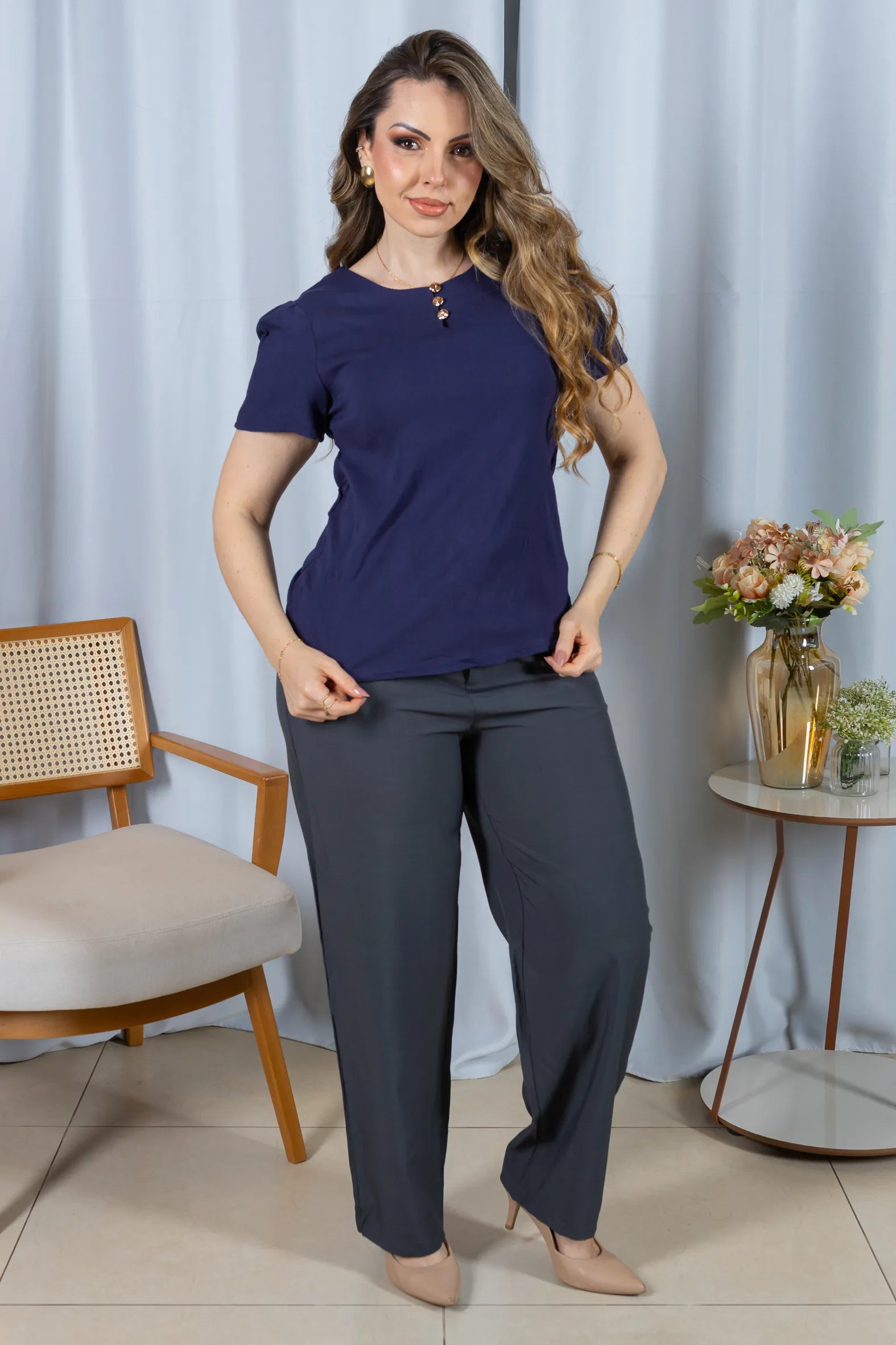 Blusa Visco Linen com Botões Chloe Azul Marinho