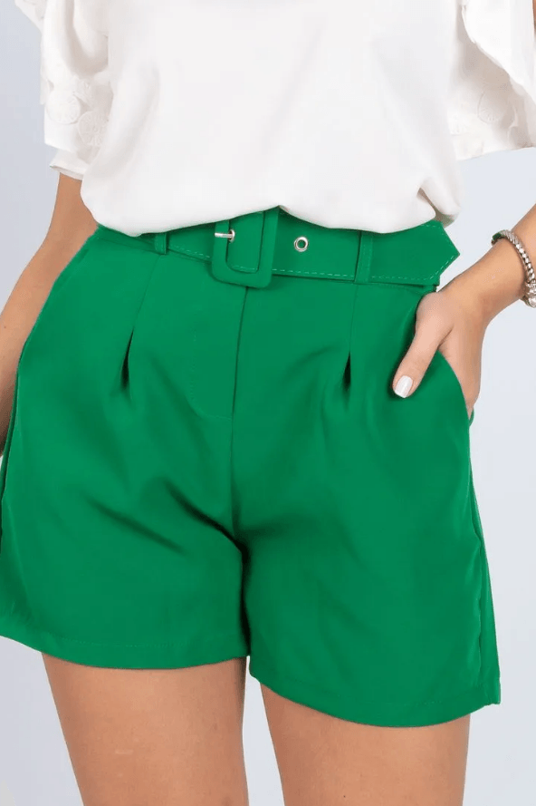 Shorts em Crepe Cinto Encapado Malu Verde Bandeira - imporium