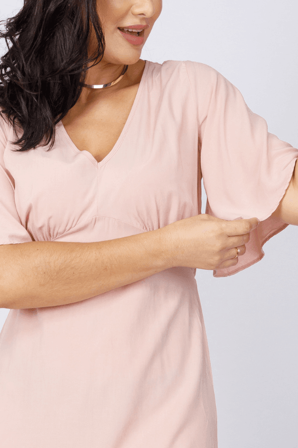 Vestido Curto Manga Flutuante Decote "V" Maju Rose - imporium