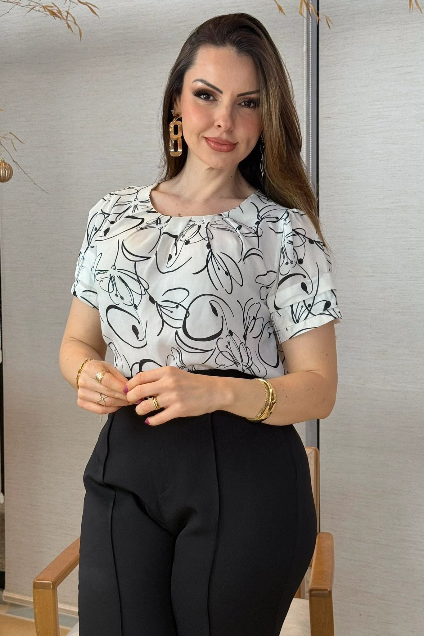 Blusa Manga Curta Camadas Olívia Estampada Branca