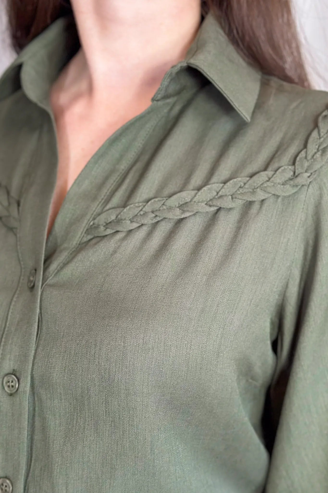 Blusa Manga 3/4 Visco Soft Detalhe Trançado Elenir Verde Militar