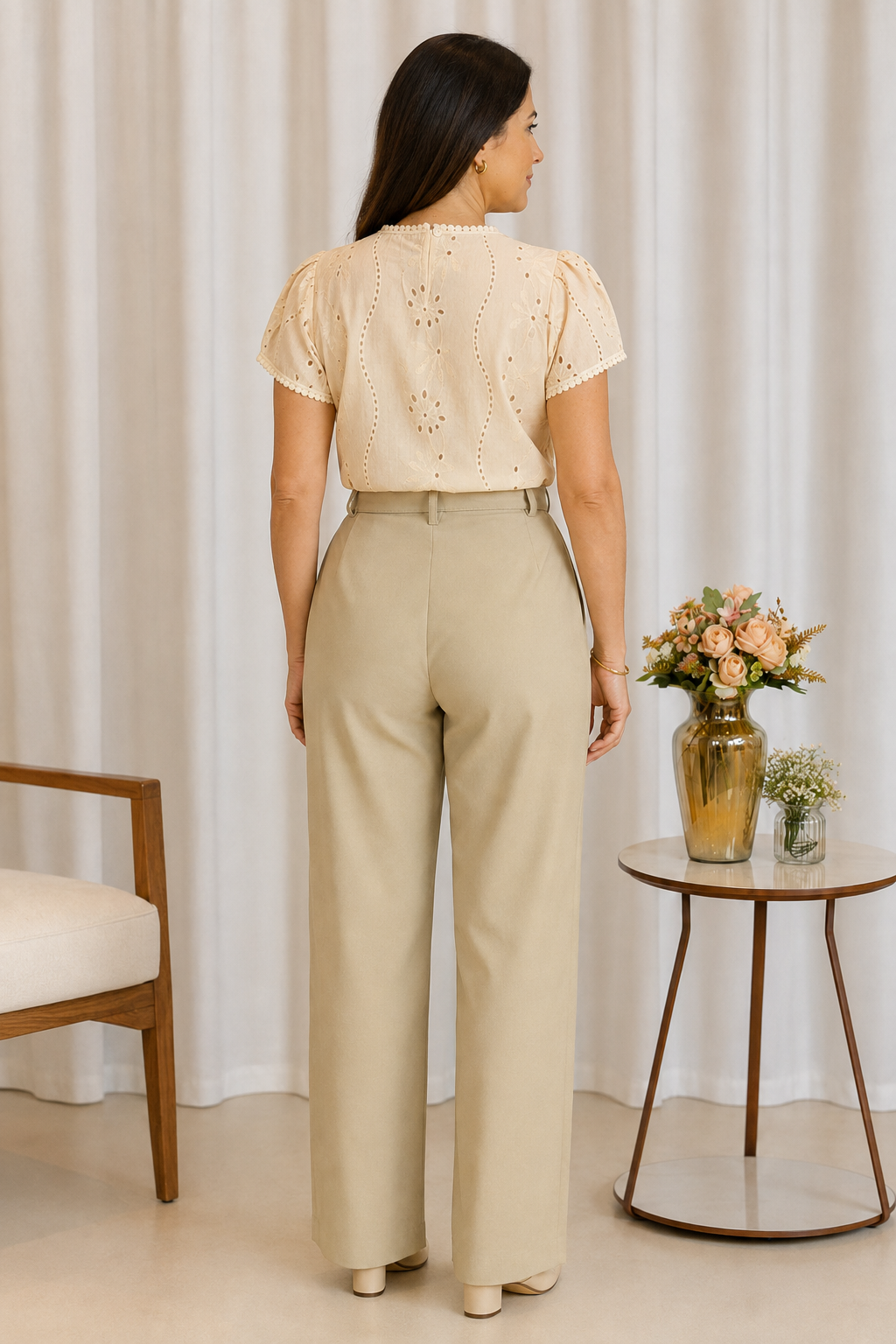 Blusa Laise com Manga Transpassada Valesca Creme